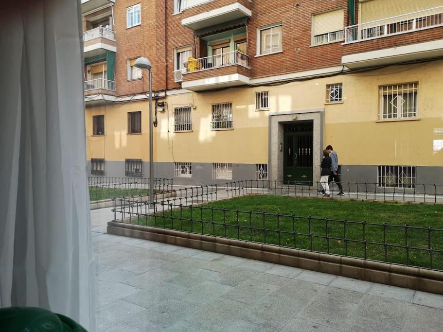 Nuevo Y Confortable Apartamento En Vista Alegre Madrid Exterior photo